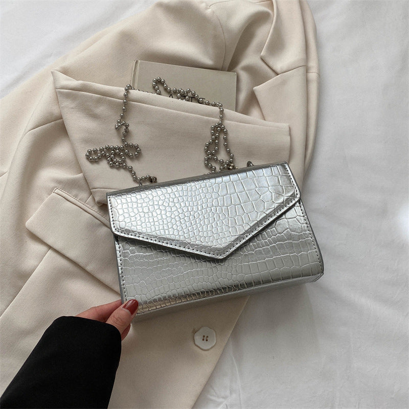 elegance simple yet fashionable handbag.