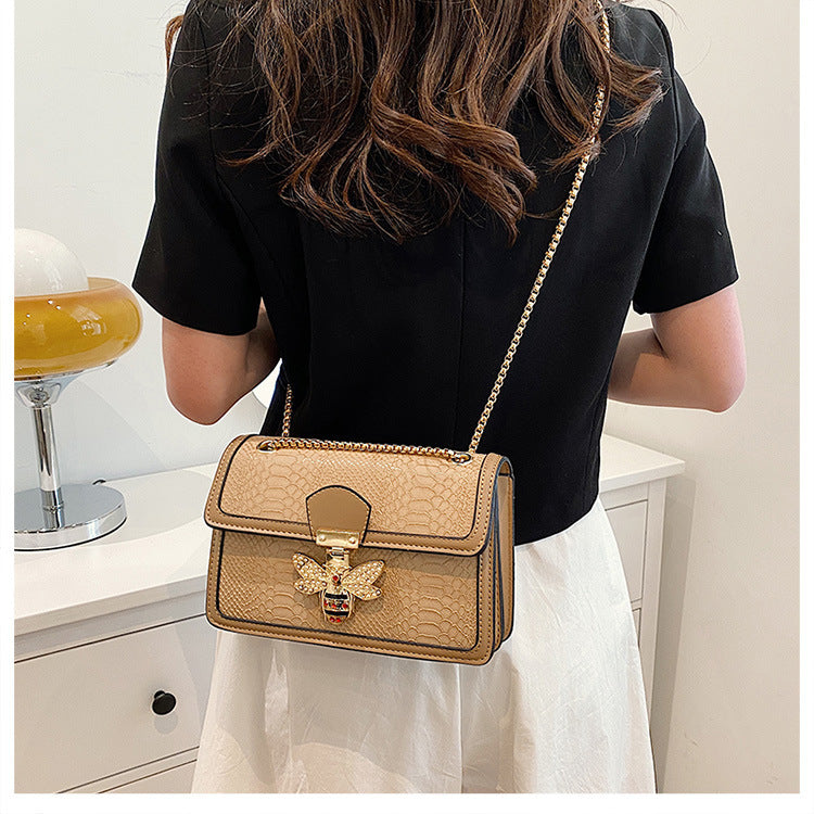 fashion-forward chain shoulder messenger bag