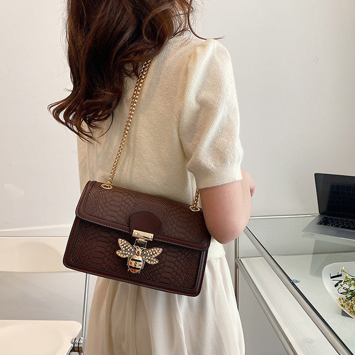 fashion-forward chain shoulder messenger bag