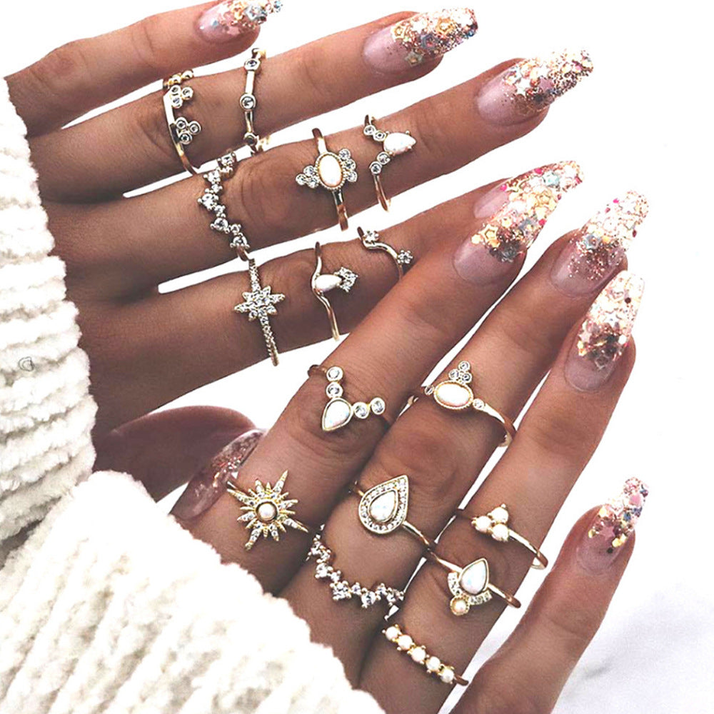 16-piece retro-style ring set
