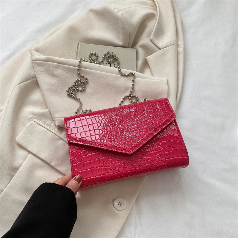 elegance simple yet fashionable handbag.