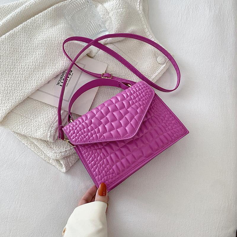 elegance simple yet fashionable handbag.