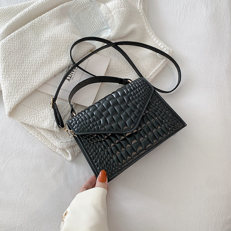 elegance simple yet fashionable handbag.